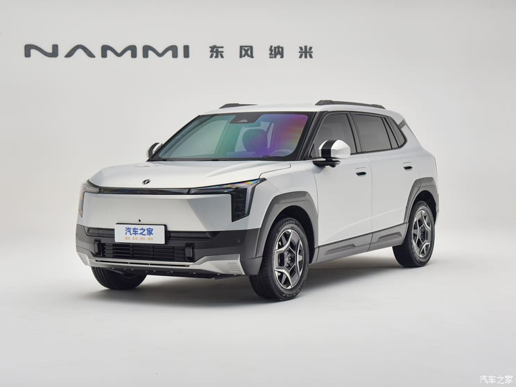 同级独有“天地门”设计 限时先享价7.99万起 东风纳米06正式上市
