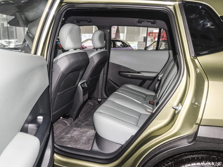 同级独有“天地门”设计 限时先享价7.99万起 东风纳米06正式上市