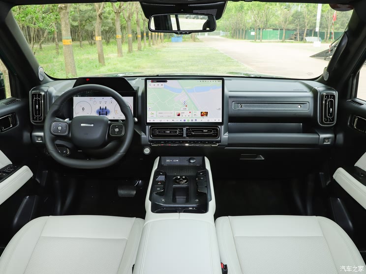 哈弗猛龙燃油版上市 换新价13.69万起 2.0T+9DCT带差速锁的方盒子