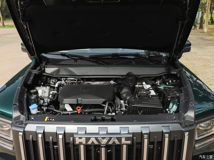 哈弗猛龙燃油版上市 换新价13.69万起 2.0T+9DCT带差速锁的方盒子