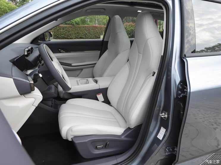 限时先享价售10.88万 神龙汽车全新品牌首款车型示界06正式上市