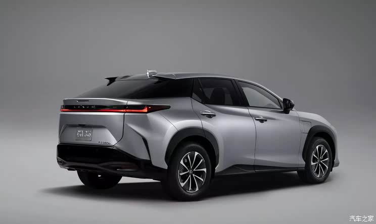 新款雷克萨斯RZ官图 约合人民币32.44万元起 中型纯电SUV