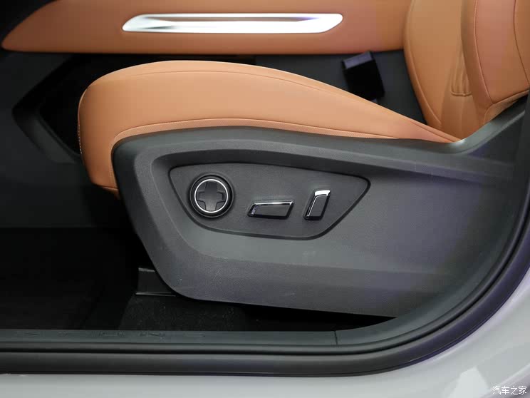 售9.98万元起/综合续航里程1500km 奔腾悦意07正式上市