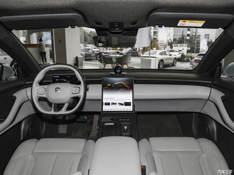 电池租赁方案售22.8万起 新款蔚来ET5/ET5T上市 到底新在哪里?