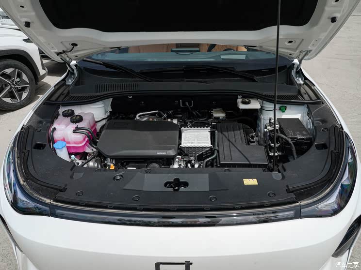 售9.98万元起/综合续航里程1500km 奔腾悦意07正式上市