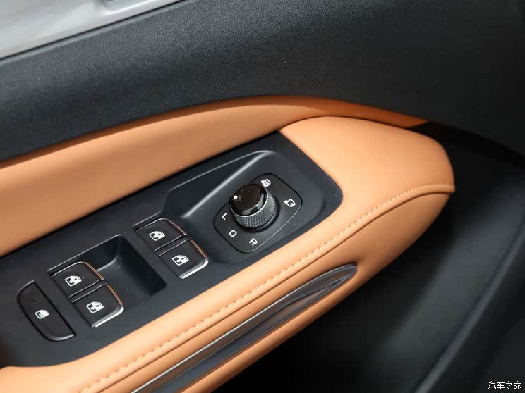 售9.98万元起/综合续航里程1500km 奔腾悦意07正式上市