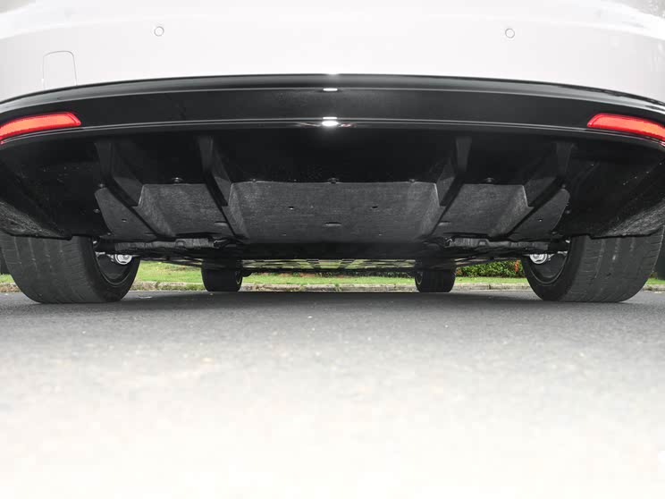 电池租赁方案售22.8万起 新款蔚来ET5/ET5T上市 到底新在哪里?