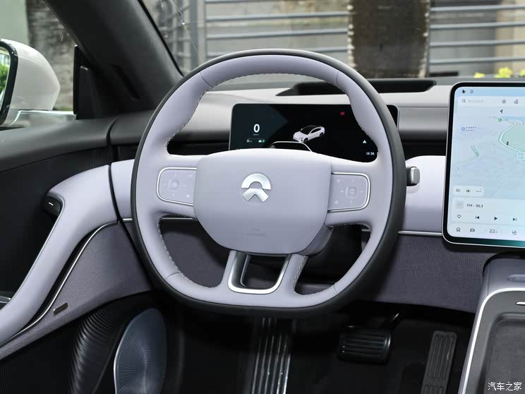 电池租赁方案售22.8万起 新款蔚来ET5/ET5T上市 到底新在哪里?