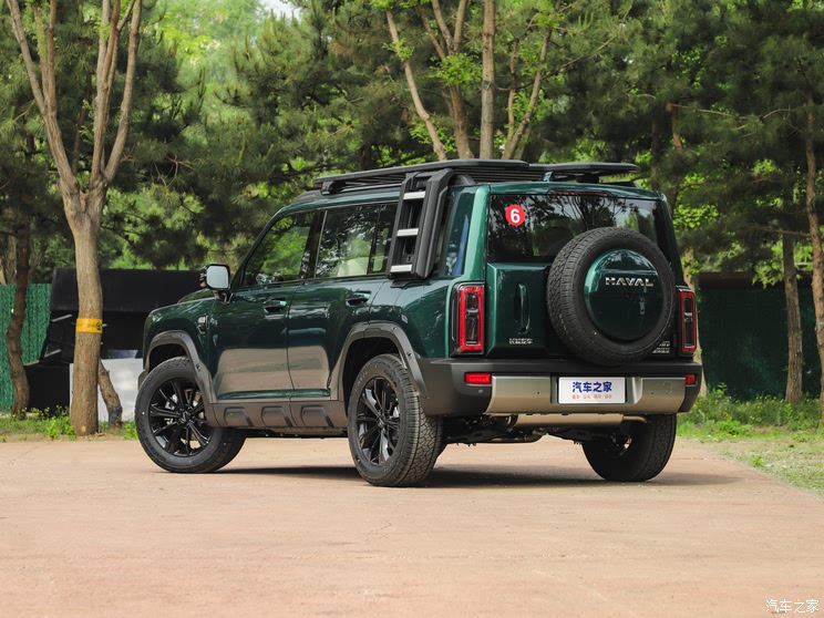 哈弗猛龙燃油版上市 换新价13.69万起 2.0T+9DCT带差速锁的方盒子