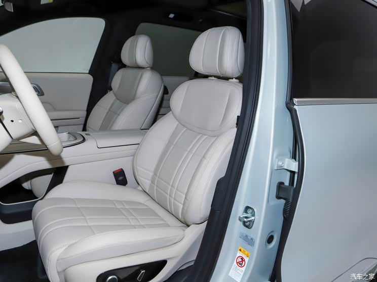 补贴后售价20.49-27.49万元 深蓝S09正式上市并开启交付