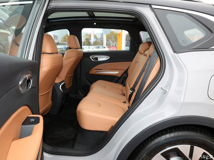 售9.98万元起/综合续航里程1500km 奔腾悦意07正式上市