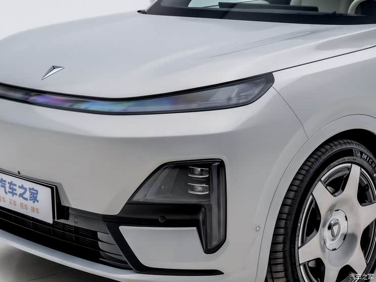 补贴后售价20.49-27.49万元 深蓝S09正式上市并开启交付