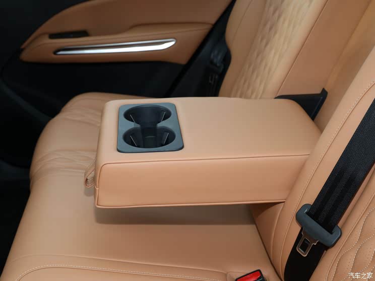 售9.98万元起/综合续航里程1500km 奔腾悦意07正式上市