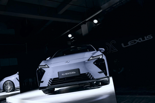 以“静奢”打赢上半场,雷克萨斯秣马厉兵促转型